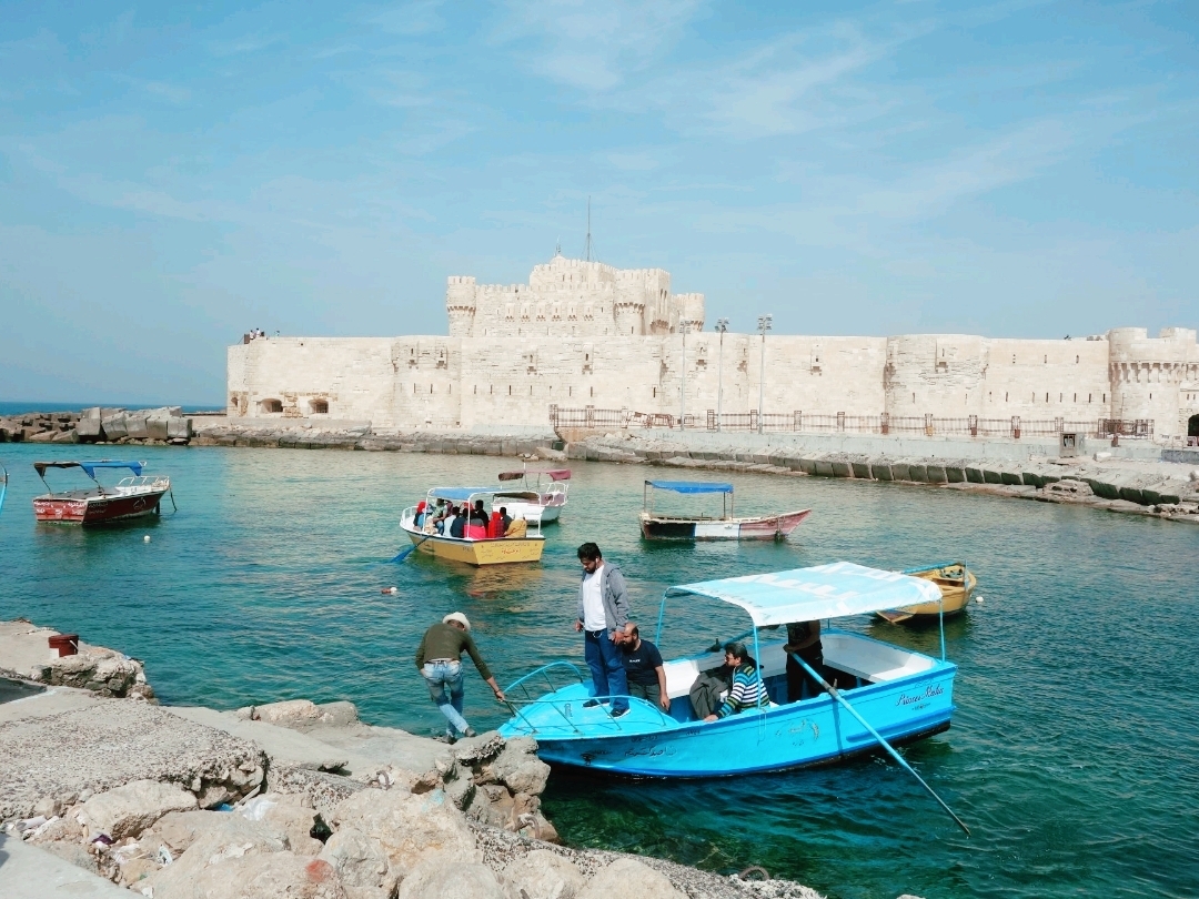 Alexandria: Embrace the Mediterranean Breeze