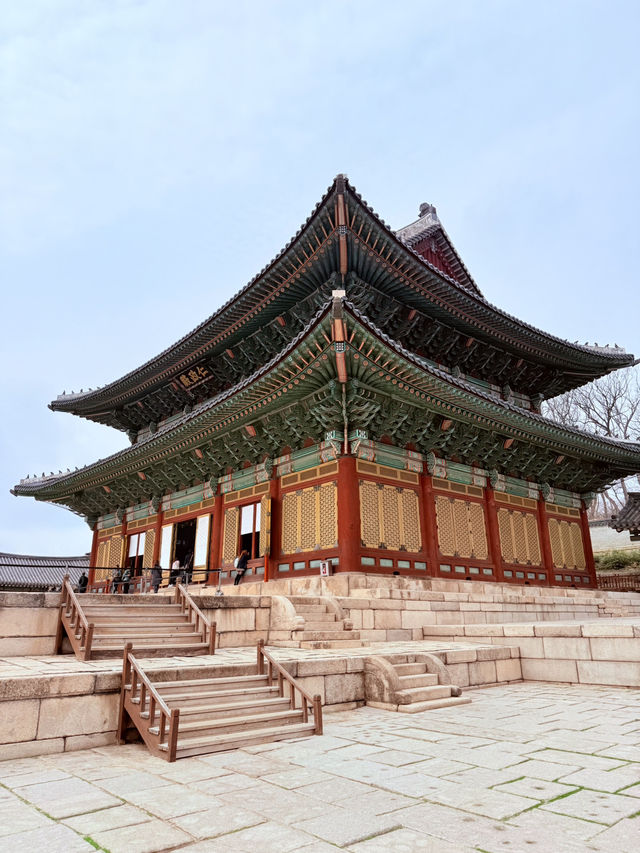 世界遺産『昌徳宮』を訪問！豪華な宮殿と可愛いお土産ショップが魅力