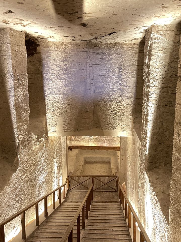 【古代エジプトの叡智】ファラオ・覚醒の玉座｜圧倒的な直感力と波動を宿す究極の開運 ファラオの国へ。4千年の時を超えるエジプトの旅。 | Trip.com アスワン