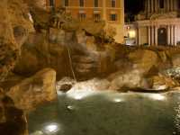 The beautiful Trevi Fountain ⛲️ 