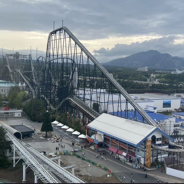 驚險刺激！富士急樂園的終極冒險之旅！🎢🎠🌈