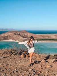 Some views are so surreal… you almost want to keep them secret 🌊✨
