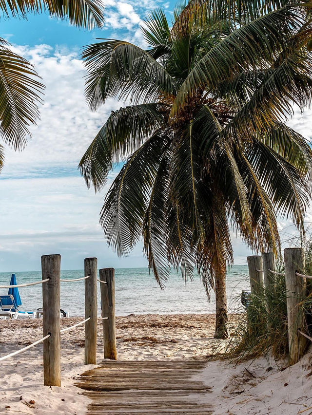 Smathers Beach