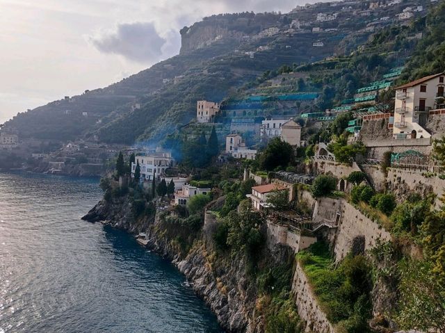 Walking from Minori to Amalfi along the coast 