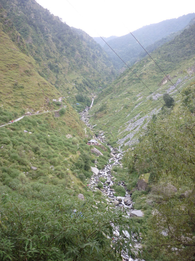 Bhagsu Nag Waterfall, Dharamshala