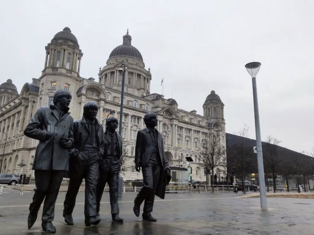 🎸 Liverpool’s Icons – A Journey Through Music & Maritime History