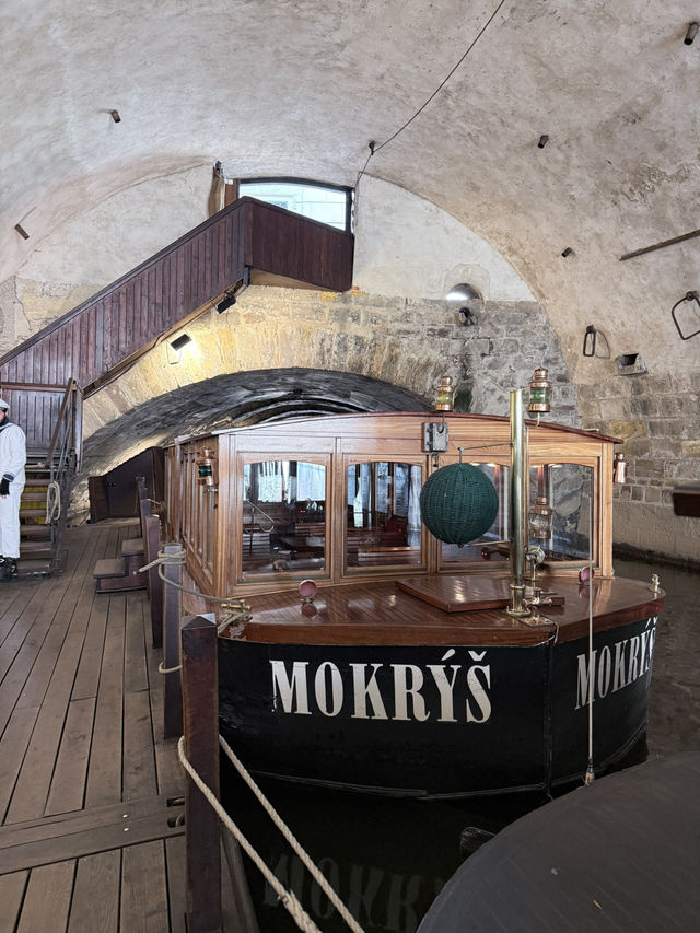 🇨🇿 伏爾塔瓦河遊船（Pražské Benátky - vyhlídkové plavby Praha） ⛴️