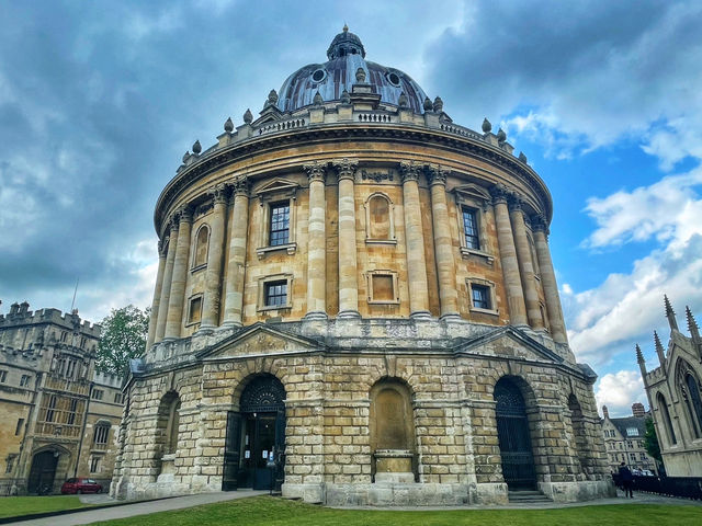 Oxford Wanderings: From the Bodleian to the Bridge of Sighs