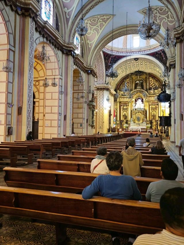 해외여행 페루 리마의 아름다운 성당 Church of La Merced