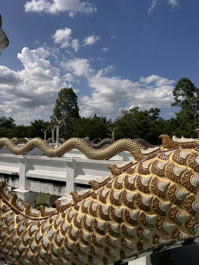 White boat temple - hidden gem in Surat Thani