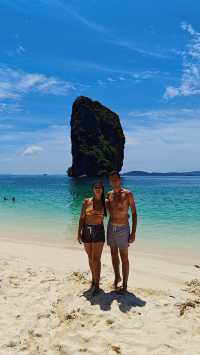 Island-Hopping from Ao Nang – 4-Island or Hong Islands Adventure 🛥️
