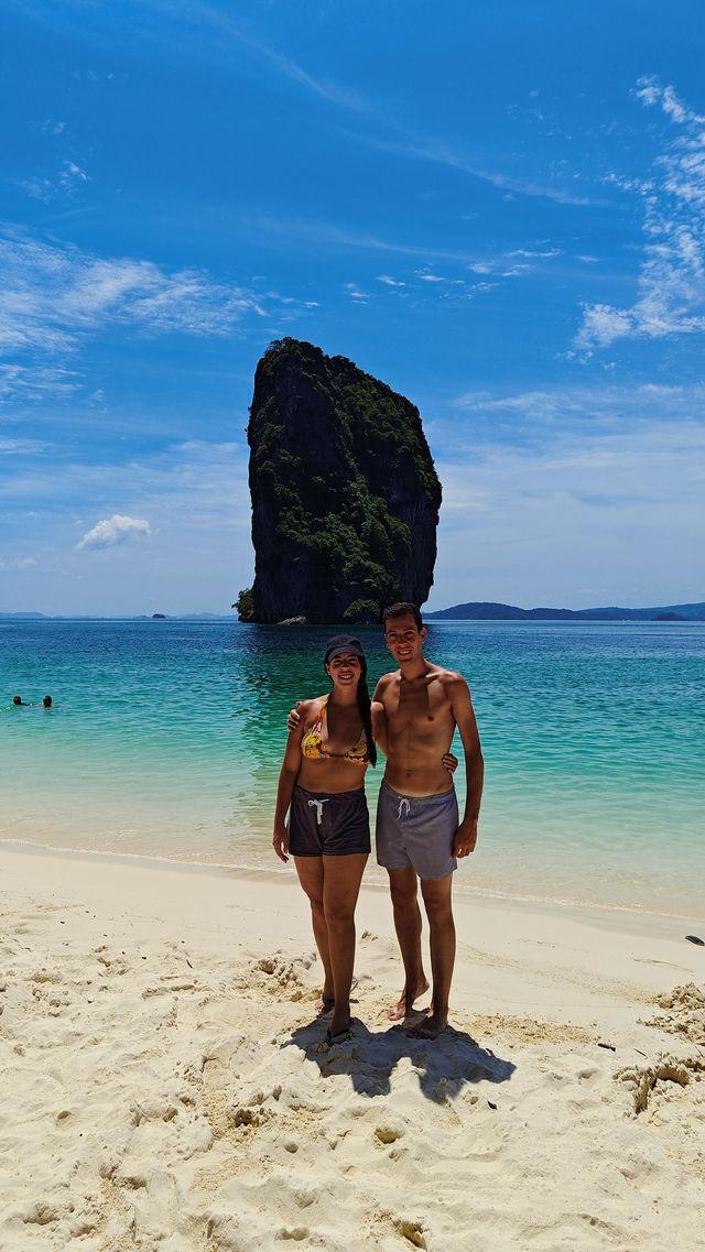 Island-Hopping from Ao Nang – 4-Island or Hong Islands Adventure 🛥️