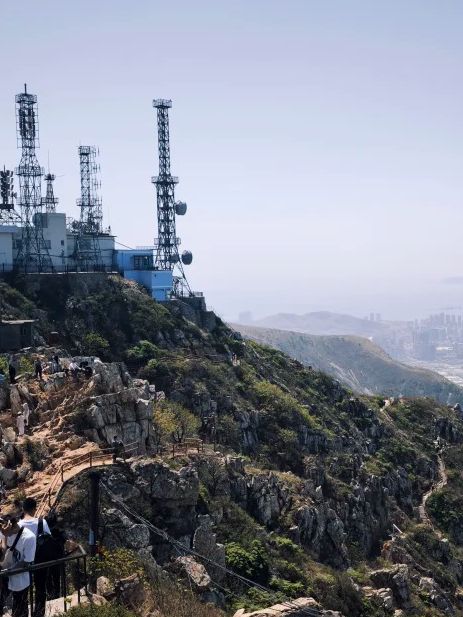 Climbing Dalian’s Dahei Mountain: A Journey Above the Sea and Sky