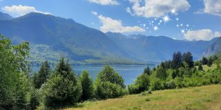Lake Bohinj: จุดพักผ่อนธรรมชาติสุดปังแห่งเทือกเขาแอลป์ในสโลวีเนียที่คุณ "ต้องมาโดน" 。