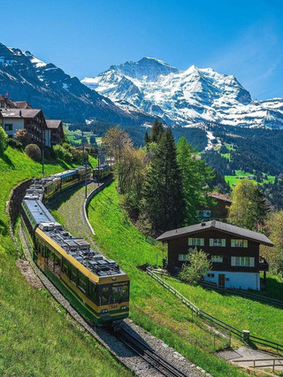 Альпийская терраса Бернского Оберланда: Венген, Швейцария 🇨🇭⛰️