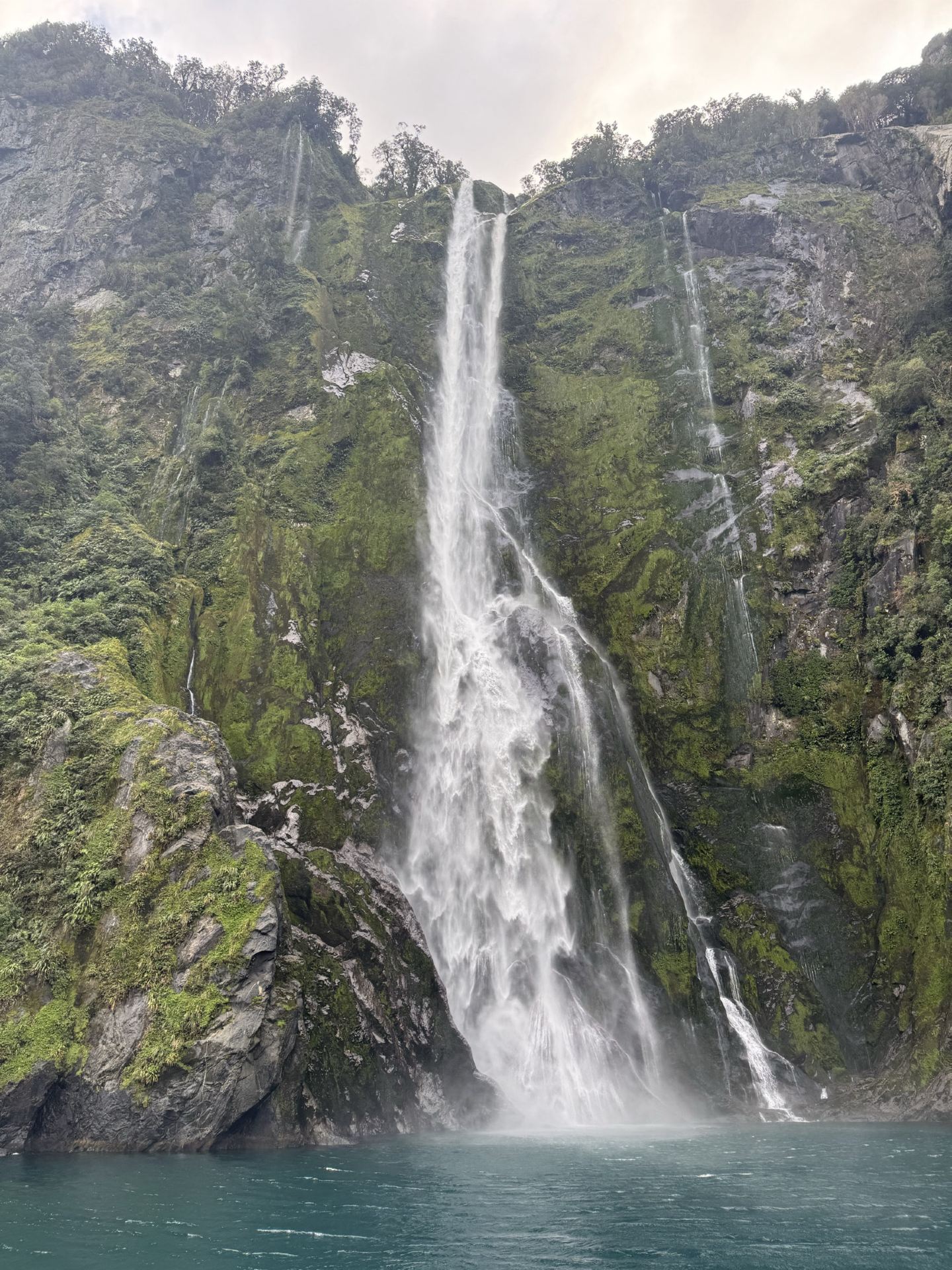 Glaciers, Waterfalls, and Mitre Peak: The Magic of Milford Sound 🇳🇿
