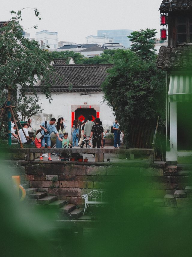 Xiaohe Street: A lovely area in Hangzhou 🏮