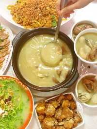 跟住柴九哥去穩食😋