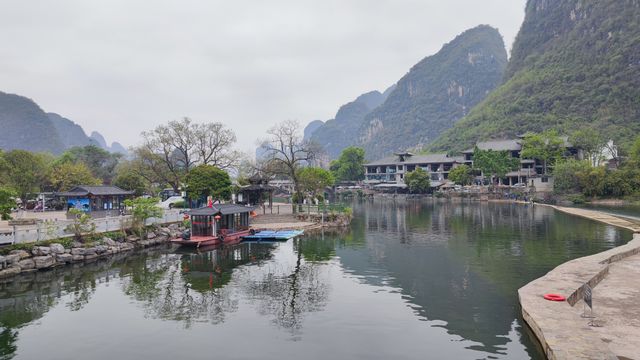 陽朔遇龍河