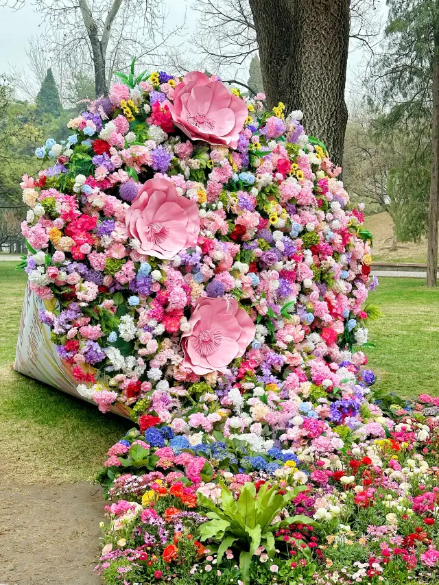 Are you up for a free huge bouquet at the Chaoyang Garden Festival?