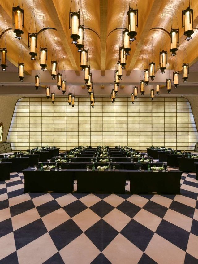 🌟 Dead Sea Delights: Luxe Kempinski Stay! 🌊