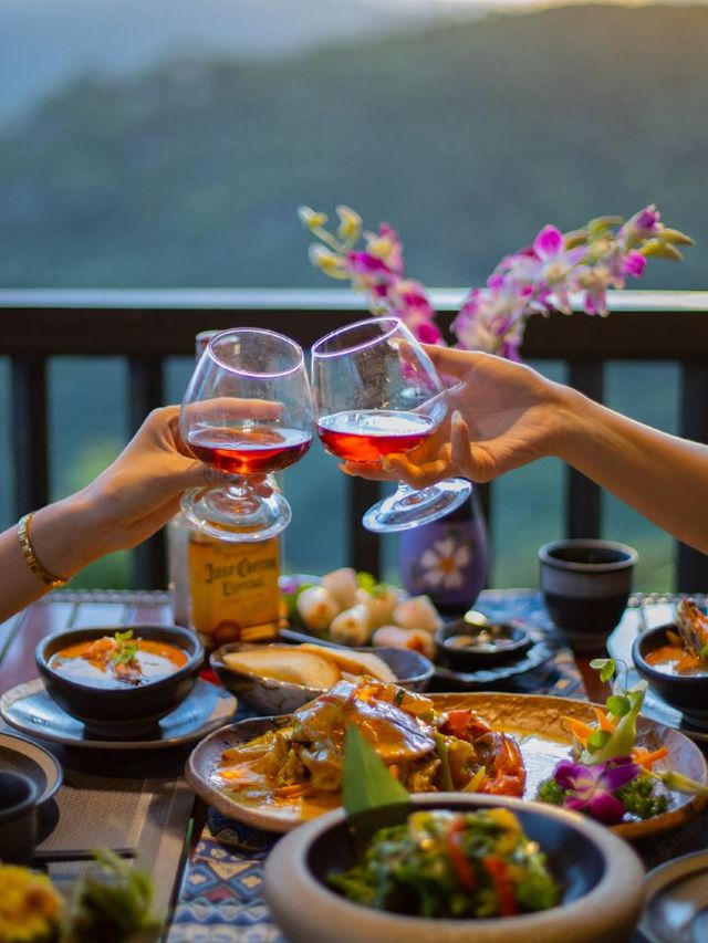 🌴 Sanya's Hidden Gem: A Nest in Paradise 🏝️