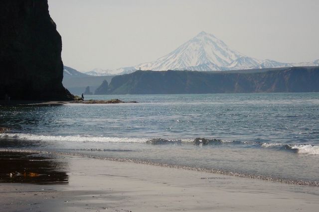 俄羅斯·堪察加丨乘坐戰鬥直升機，飛臨火山國度
