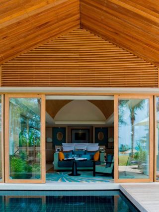 🌴 Phuket's Hidden Gem: Luxurious Beachfront Bliss 🌅