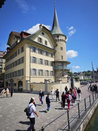 Switzerland | The picturesque Lake Lucerne