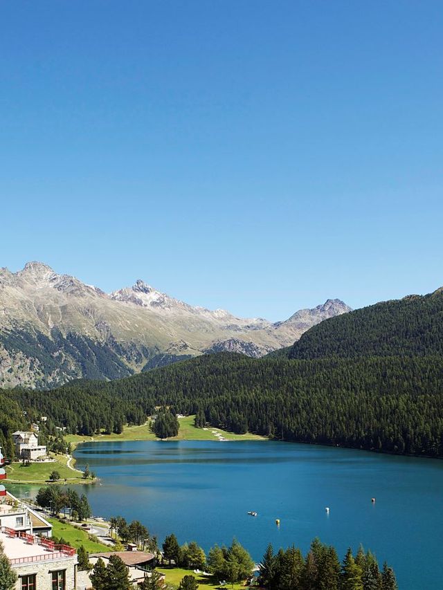 🏔️✨ St. Moritz Sojourn: Top Hotel Pick! 🛎️🍽️
