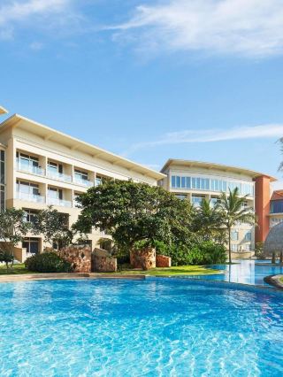 🌴🏨 Serene Stays at Sentido Heritance, Negombo 🌊