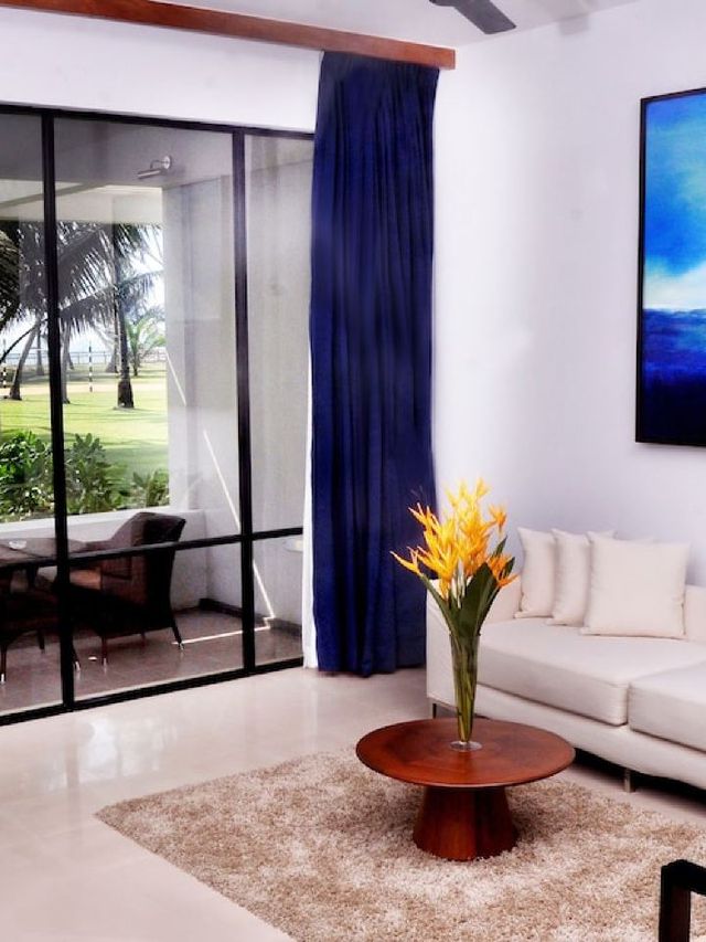 🌊🛏️ Sri Lanka's Serene Stay: The Blue Water Wadduwa 🌴