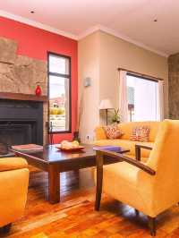 🏨✨ El Calafate's Cozy Retreat: Xelena Hotel & Suites 🌄