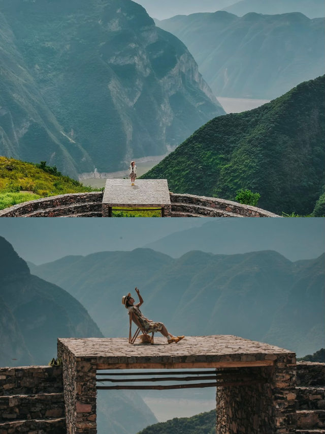 重慶2小時｜270°懸崖民宿，盡覽巫山峽雲。