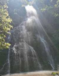 這麼漂亮的山有沒有人想去呢。。