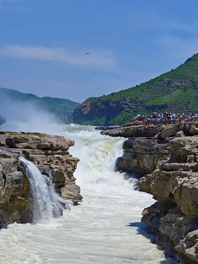 A Must-Visit Winter Destination: Xi'an-Yan'an-Hukou Waterfall