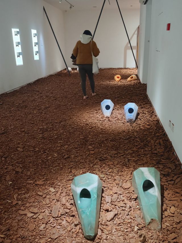 瑪麗娜·阿布拉莫維奇《能量轉換》 瑪麗娜·阿布拉莫維奇《能量轉換》