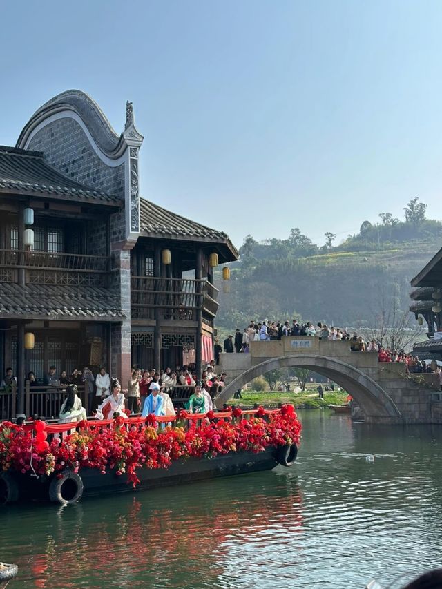 古色古香，泛舟水鄉，我在歷史深處展望明天