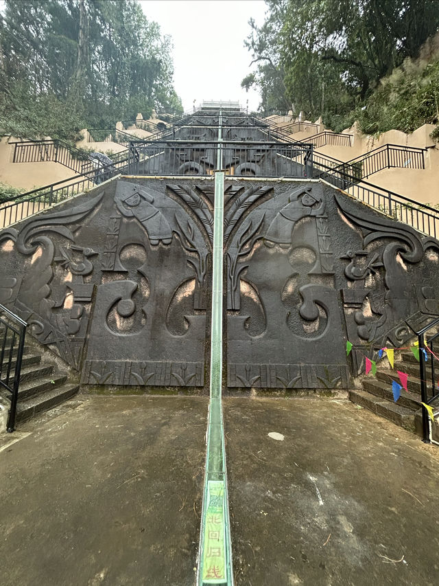 北回歸線穿越雲南墨江，太陽在這裡轉身