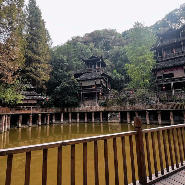 A Quiet Step Into Tujia Culture
