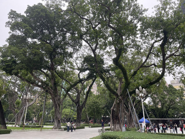People’s Park Guangzhou (人民公园）