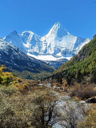 The Ultimate Hidden Gem of Western Sichuan! A Complete Hiking Guide to Daocheng Yading – Low on Oxygen but Full of Faith