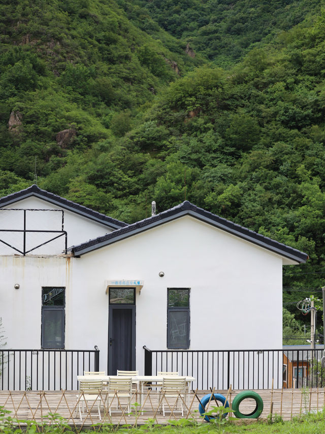 22℃嘅夏天！帶小朋友避暑去霧靈山居，餵鹿、擼貓、玩陶藝！