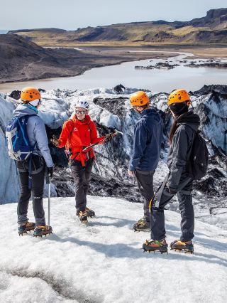 25 Years Aurora Countdown! Stay at the Blue Lagoon Hotel and Chase the Dreamy Aurora