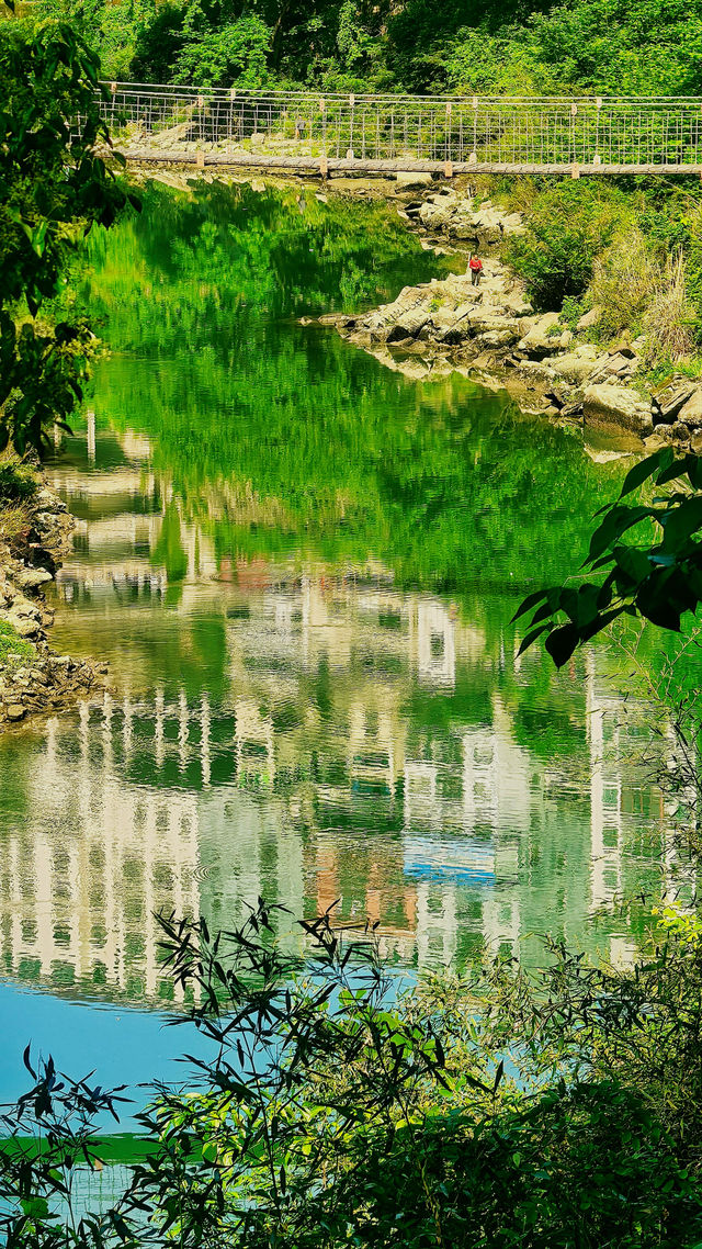 湘西人的私藏秘境這個「小九寨溝」也太絕了吧! 湘西人的私藏秘境這個「小九寨溝」也太絕了吧!