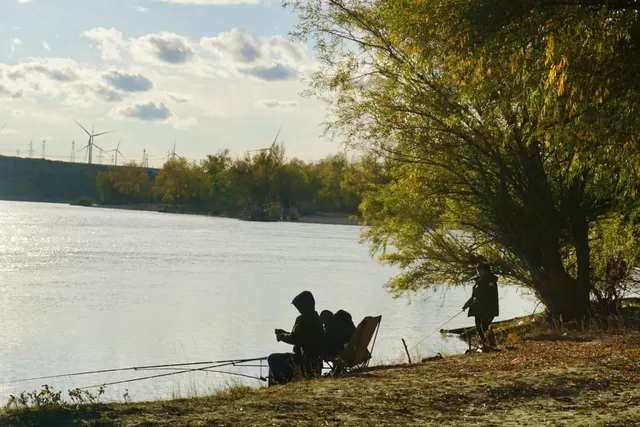 阿勒泰美翻的五彩灘