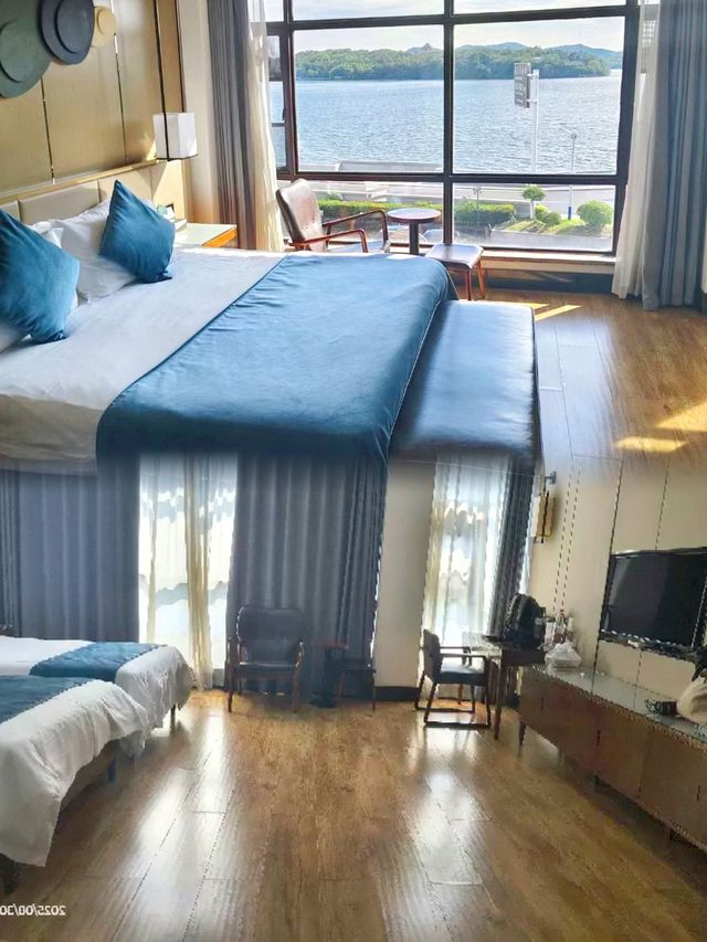 溧陽封神酒店！三面環湖+私湯溫泉，度假感拉滿