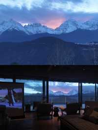 在梅里雪山腳下,等一場沒有盡頭的日落。