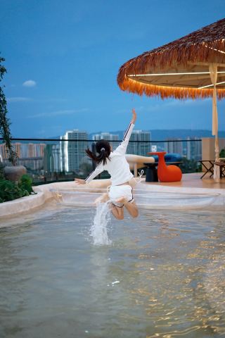 A great summer vacation spot for kids｜A small courtyard with water play to heal the whole summer