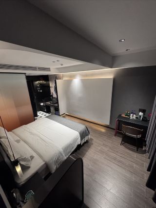 Sleep Quality Section: The greatest luxury on a journey isn't how many places you visit, but rather a deep sleep every night. Bill Travel understands your fatigue and has specially equipped its products with Dream Lily Deep Sleep...